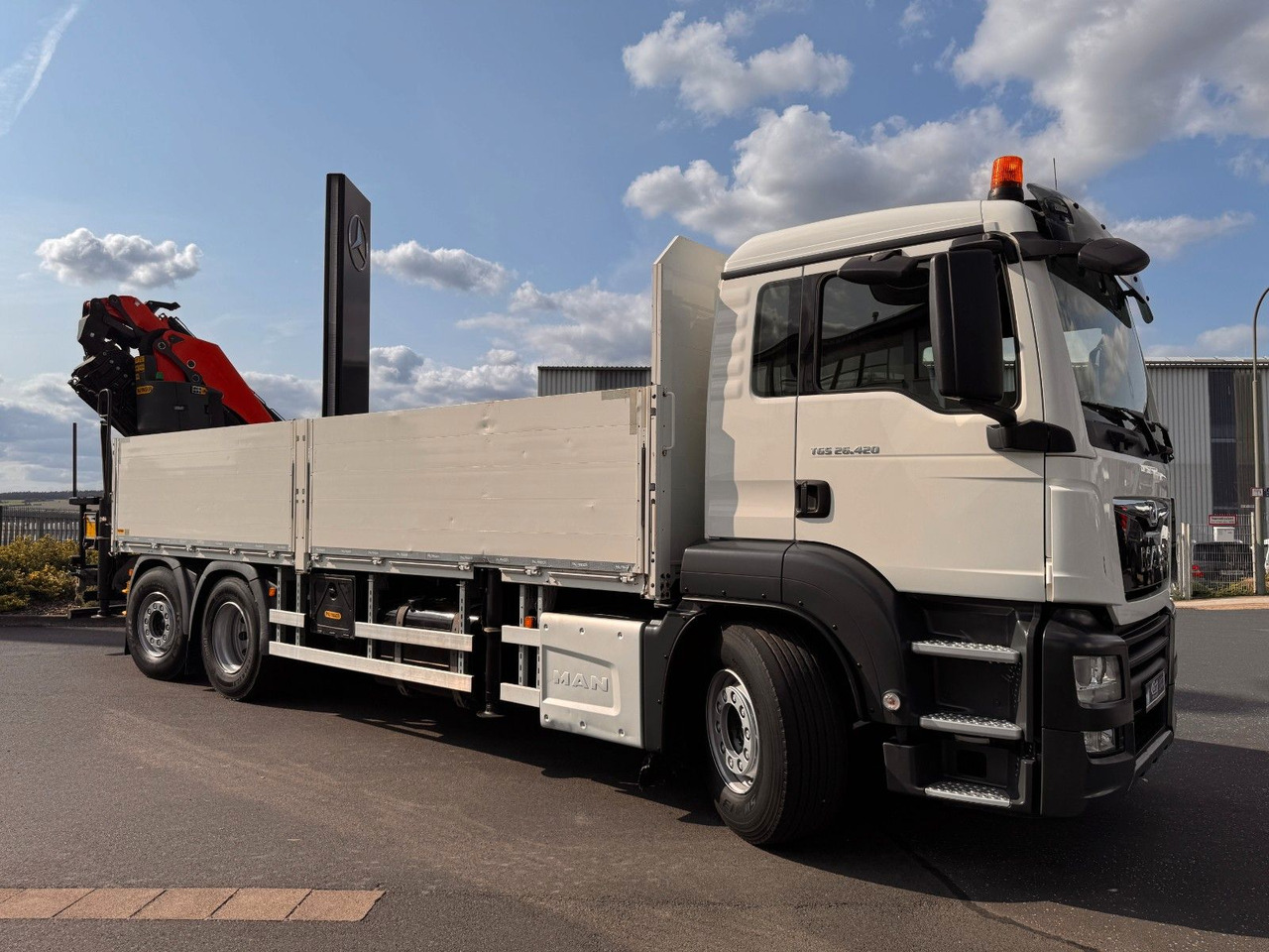MAN TGS 26.420 L 6x2 - Camion plateau, Camion grue: photos 5 MAN TGS 26.420 L 6x2 - Camion plateau, Camion grue: photos 5