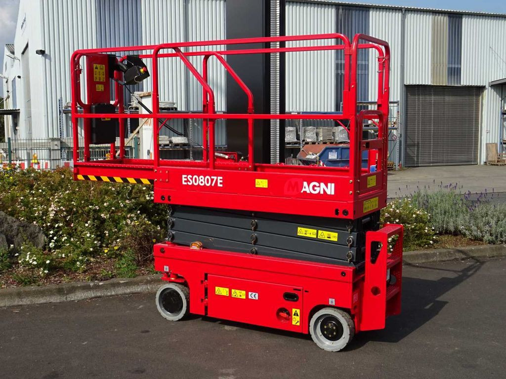 Magni ES0807E Scherenbühne // 7.8m Arbeitshöhe - Nacelle ciseaux: photos 4 Magni ES0807E Scherenbühne // 7.8m Arbeitshöhe - Nacelle ciseaux: photos 4