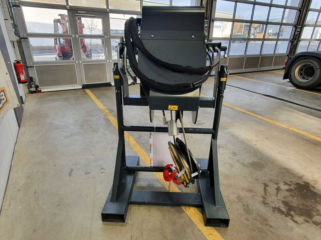 Magni Seilwinde / W 6 I / 6 To / RTH / TH / NEU Magni Seilwinde / W 6 I / 6 To / RTH / TH / NEU - Treuil: photos 4 Magni Seilwinde / W 6 I / 6 To / RTH / TH / NEU Magni Seilwinde / W 6 I / 6 To / RTH / TH / NEU - Treuil: photos 4