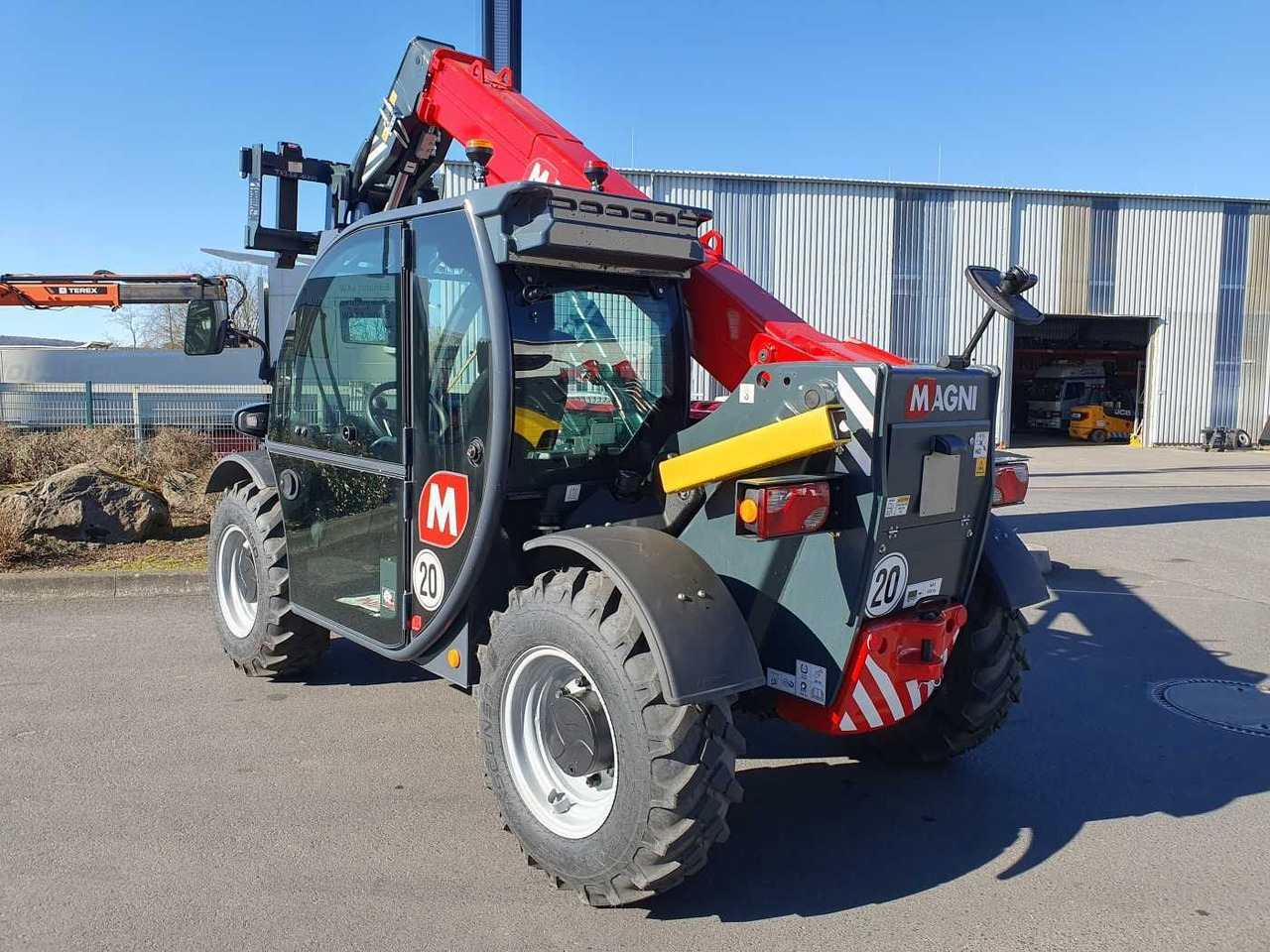 Magni TH 3.6-D5/D / 3to - 5,8m / 75PS - Chargeuse sur pneus: photos 4 Magni TH 3.6-D5/D / 3to - 5,8m / 75PS - Chargeuse sur pneus: photos 4