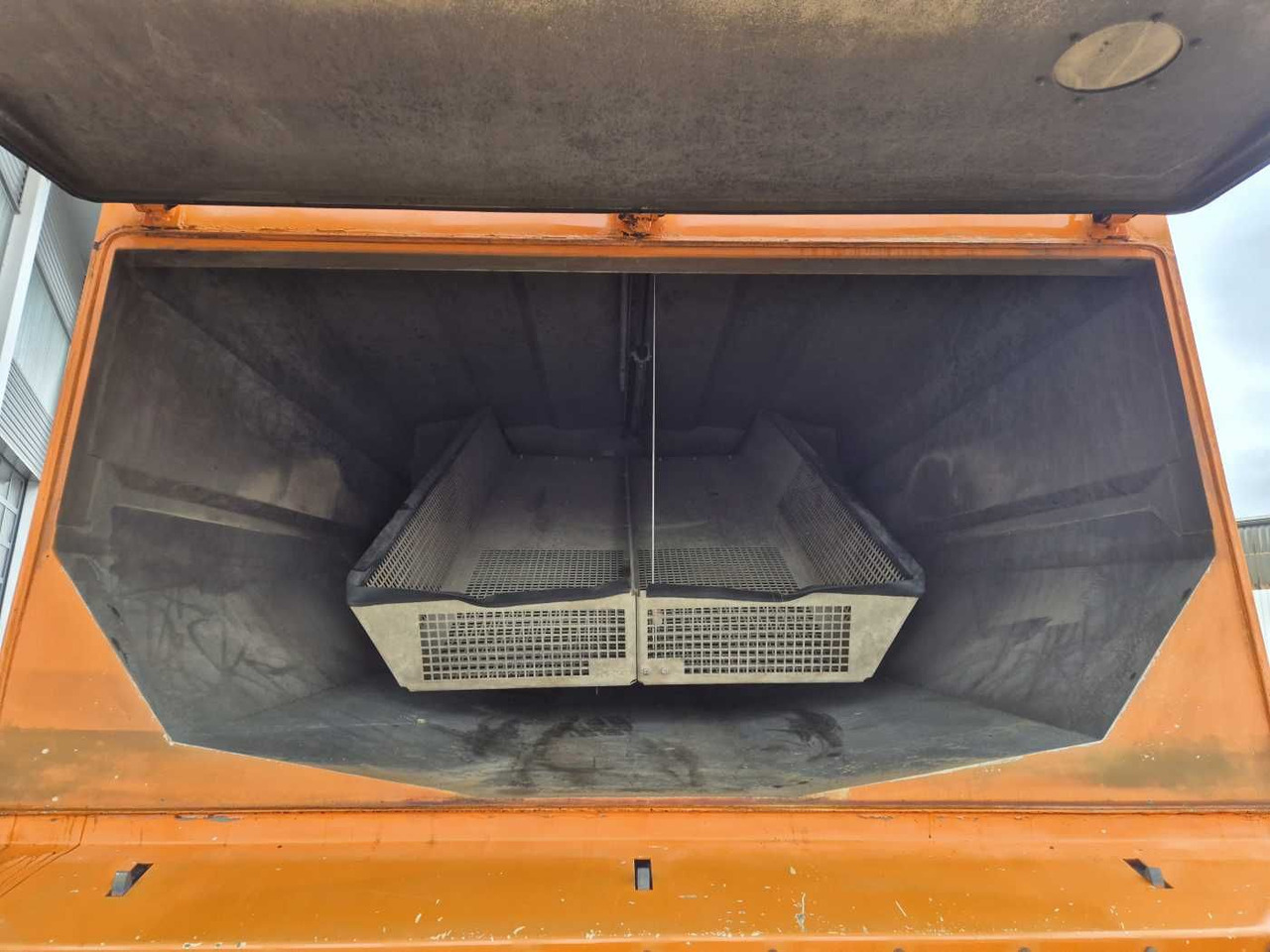 Mercedes-Benz Actros 2032 A 4x4 Bucher STKF 9500 Airport 30x — crédit-bail Mercedes-Benz Actros 2032 A 4x4 Bucher STKF 9500 Airport 30x: photos 8