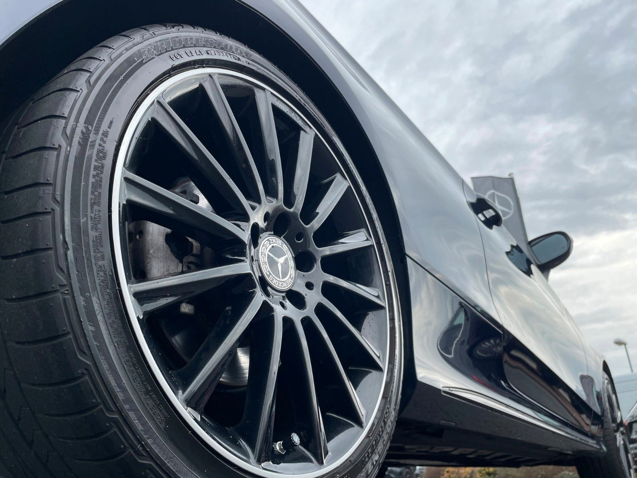 Mercedes-Benz C 200 AMG Night+ToTW+R-Kamera+Carpaly+DAB+19" - Coupé: photos 5 Mercedes-Benz C 200 AMG Night+ToTW+R-Kamera+Carpaly+DAB+19" - Coupé: photos 5