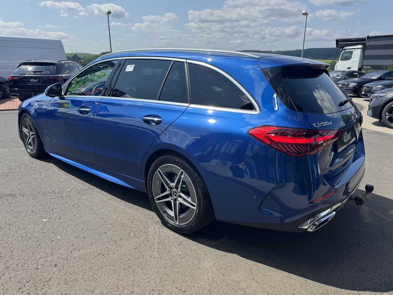 Mercedes-Benz C 200d AMG+Pano+Distr+Digital+AHK+HUD+360+IHC+ - Voiture: photos 3 Mercedes-Benz C 200d AMG+Pano+Distr+Digital+AHK+HUD+360+IHC+ - Voiture: photos 3