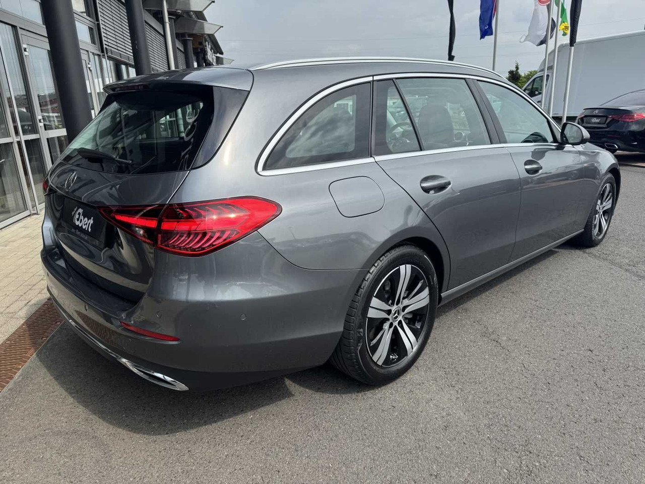 Mercedes-Benz C 220 d T 4M Pano+AHK+Distr+STDH+360+HUD - Voiture: photos 4 Mercedes-Benz C 220 d T 4M Pano+AHK+Distr+STDH+360+HUD - Voiture: photos 4