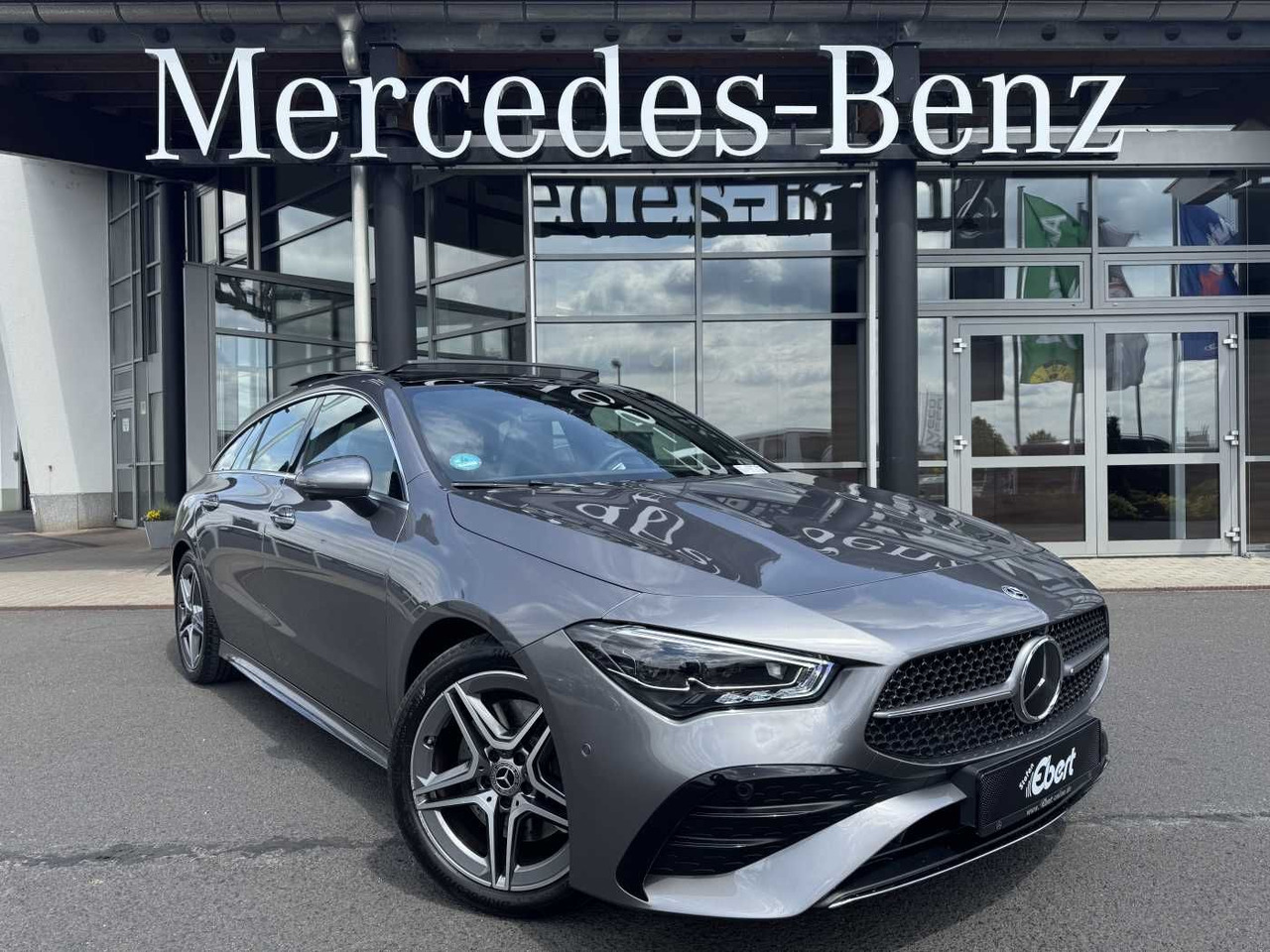 Mercedes-Benz CLA 200 AMG+Pano+MultiBeam+DistrPro+HUD+360 - Voiture: photos 1 Mercedes-Benz CLA 200 AMG+Pano+MultiBeam+DistrPro+HUD+360 - Voiture: photos 1