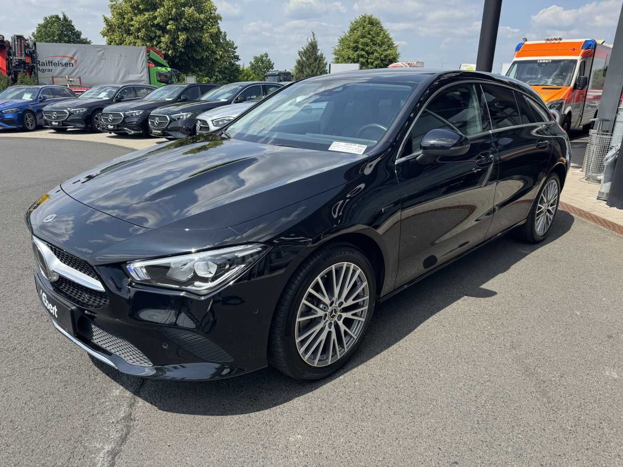 Mercedes-Benz CLA 250e Shooting Brake DistrPlus+RFK+Augment+LE - Voiture: photos 2 Mercedes-Benz CLA 250e Shooting Brake DistrPlus+RFK+Augment+LE - Voiture: photos 2