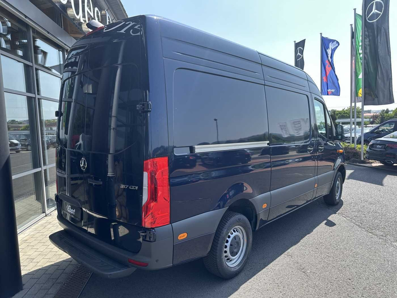 Mercedes-Benz Sprinter 317 CDI 3665 9G Klima Kamera MBUX LED - Fourgon utilitaire: photos 4 Mercedes-Benz Sprinter 317 CDI 3665 9G Klima Kamera MBUX LED - Fourgon utilitaire: photos 4