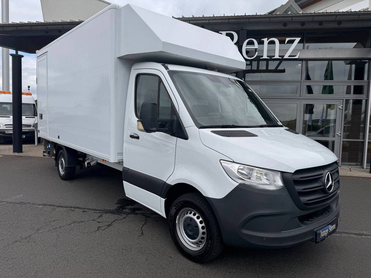 Mercedes-Benz Sprinter 317 CDI 4325 Koffer LBW Klima Kamera - Fourgon grand volume: photos 1 Mercedes-Benz Sprinter 317 CDI 4325 Koffer LBW Klima Kamera - Fourgon grand volume: photos 1