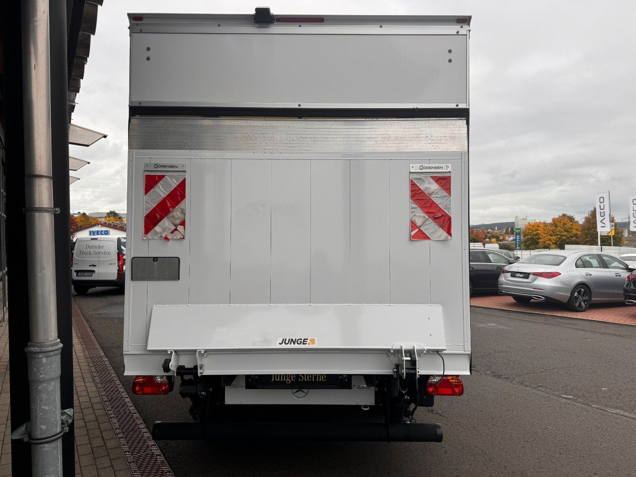 Mercedes-Benz Sprinter 317 CDI 4325 Koffer LBW Klima Kamera - Fourgon grand volume: photos 5 Mercedes-Benz Sprinter 317 CDI 4325 Koffer LBW Klima Kamera - Fourgon grand volume: photos 5