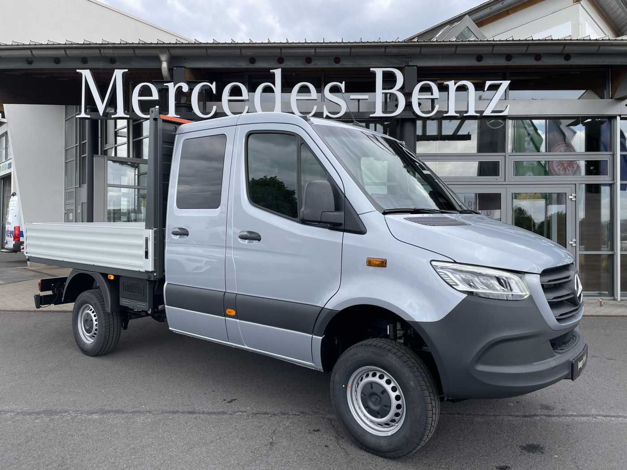 Mercedes-Benz Sprinter 319 CDI 4x4 DoKa Klima Stdheiz AHK LED - Utilitaire plateau: photos 1 Mercedes-Benz Sprinter 319 CDI 4x4 DoKa Klima Stdheiz AHK LED - Utilitaire plateau: photos 1