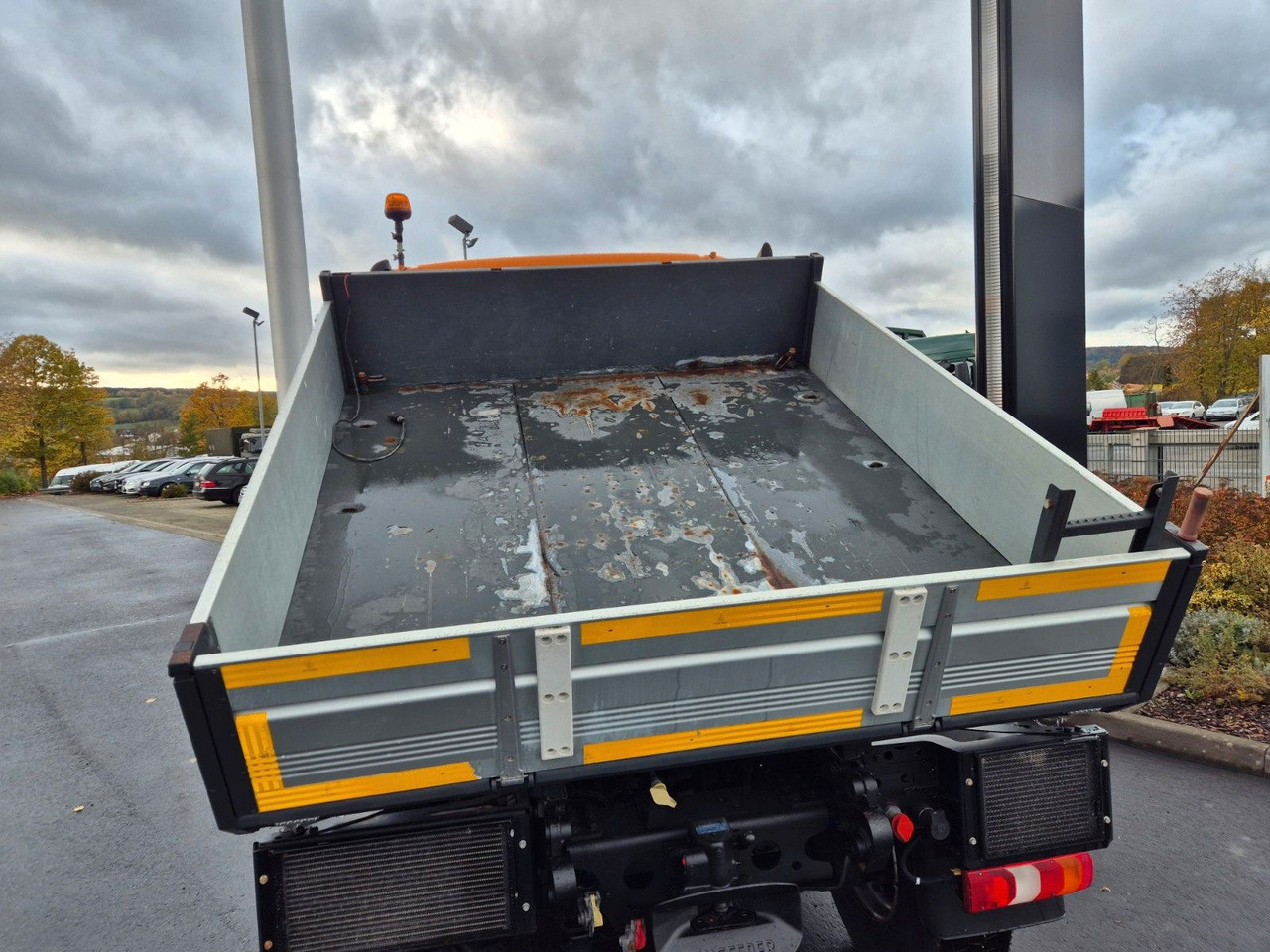 Mercedes-Benz U 218 4x4 Winterdienst, Hydrostat, Zapfwelle - Camion benne: photos 5 Mercedes-Benz U 218 4x4 Winterdienst, Hydrostat, Zapfwelle - Camion benne: photos 5