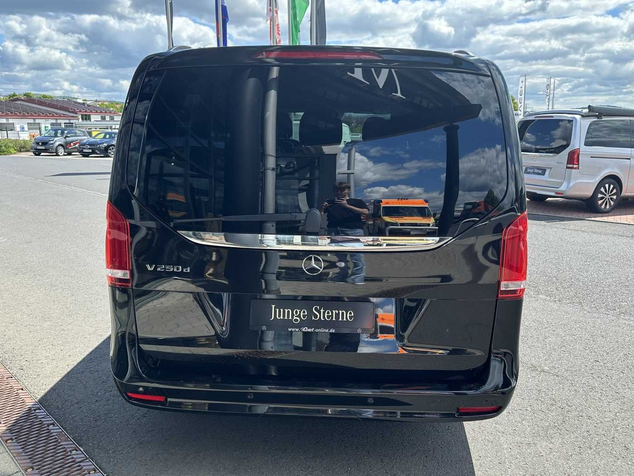 Mercedes-Benz V 250 d EDITION ILS Panorama Kamera 8Sitze - Transport de personnes: photos 5 Mercedes-Benz V 250 d EDITION ILS Panorama Kamera 8Sitze - Transport de personnes: photos 5