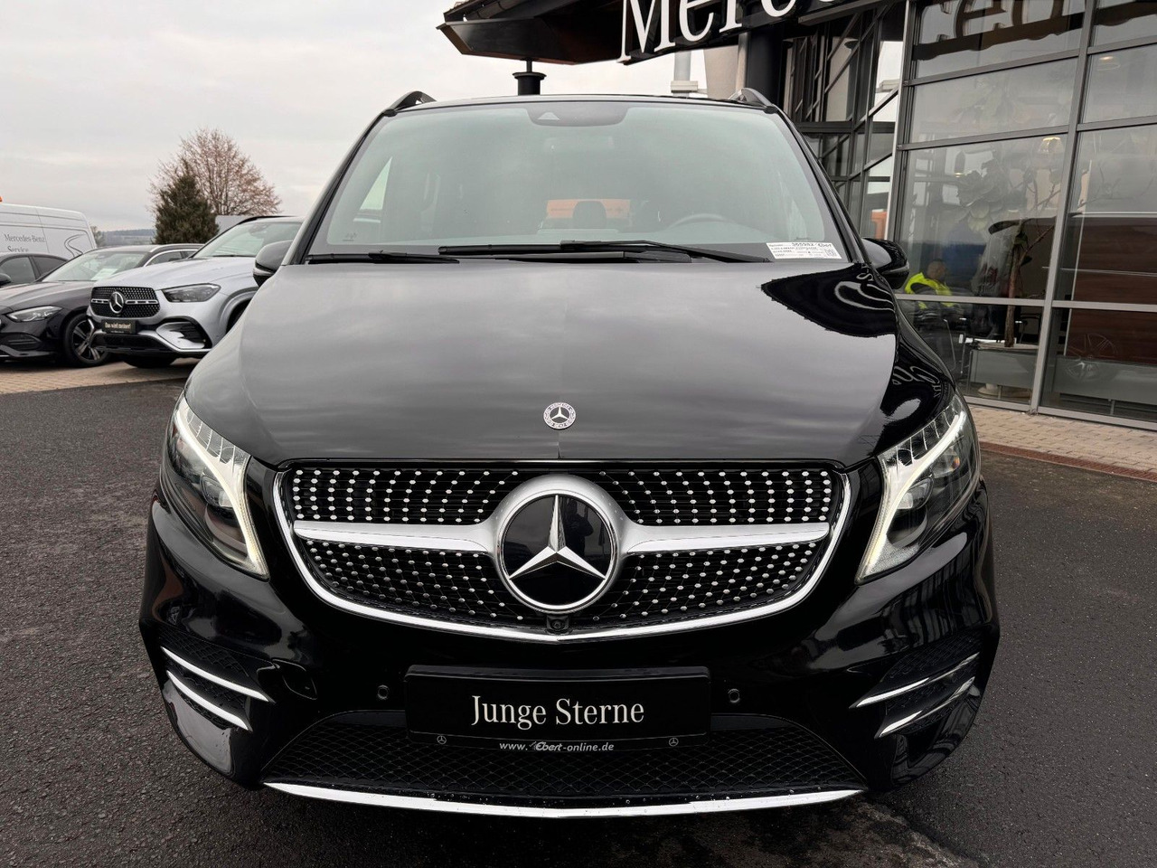 Mercedes-Benz V 300 4MATIC AVA ED AMG Extral AIRMATIC Stdh AHK - Transport de personnes: photos 2 Mercedes-Benz V 300 4MATIC AVA ED AMG Extral AIRMATIC Stdh AHK - Transport de personnes: photos 2