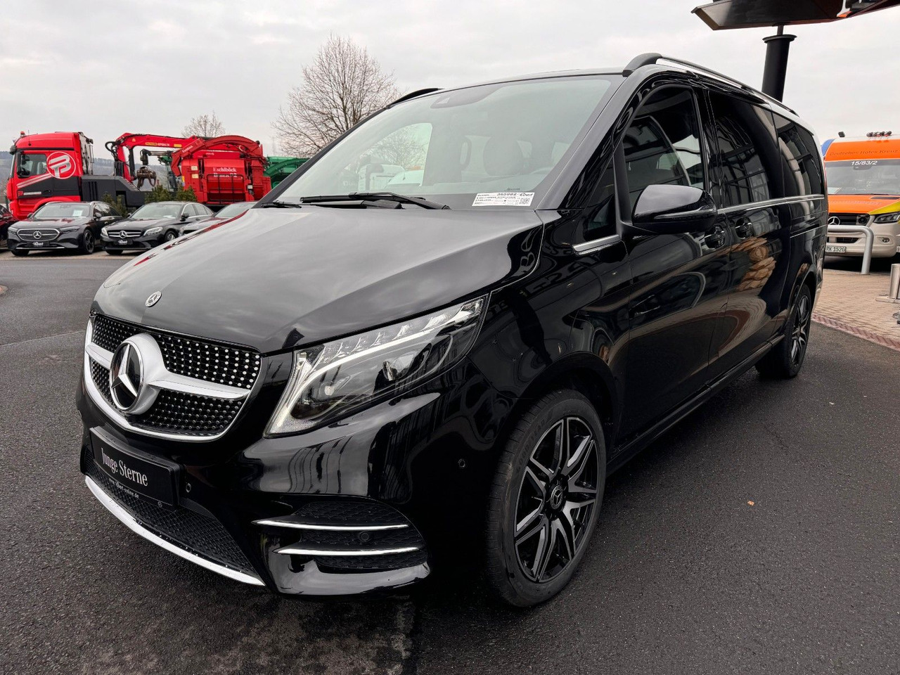 Mercedes-Benz V 300 4MATIC AVA ED AMG Extral AIRMATIC Stdh AHK - Transport de personnes: photos 3 Mercedes-Benz V 300 4MATIC AVA ED AMG Extral AIRMATIC Stdh AHK - Transport de personnes: photos 3