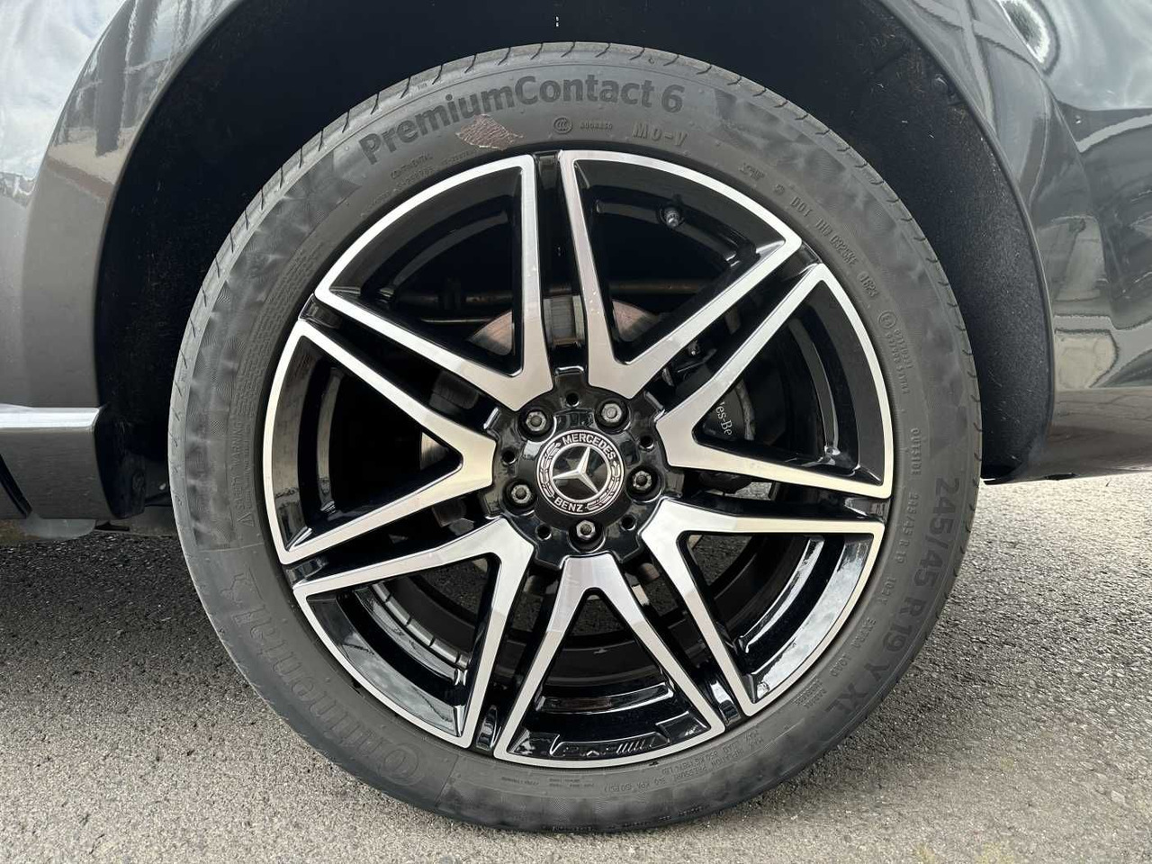 Mercedes-Benz V 300 d EDITION AMG AHK Tisch Leder ILS 7Sitze - Transport de personnes: photos 5 Mercedes-Benz V 300 d EDITION AMG AHK Tisch Leder ILS 7Sitze - Transport de personnes: photos 5