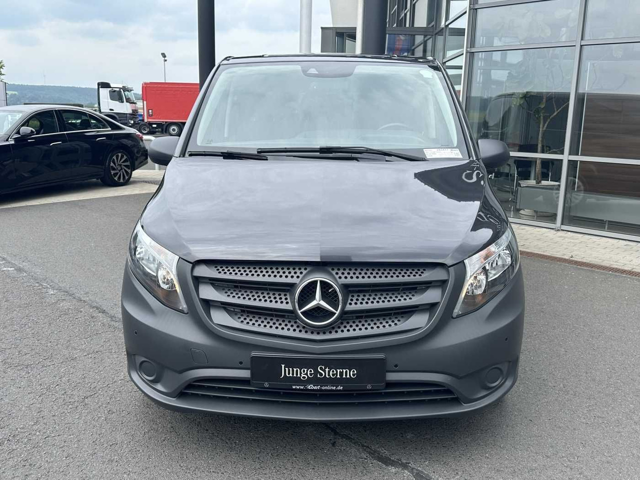 Mercedes-Benz Vito 116 CDI Tourer 3430 9G 2xKlima Kamera - Voiture: photos 2 Mercedes-Benz Vito 116 CDI Tourer 3430 9G 2xKlima Kamera - Voiture: photos 2