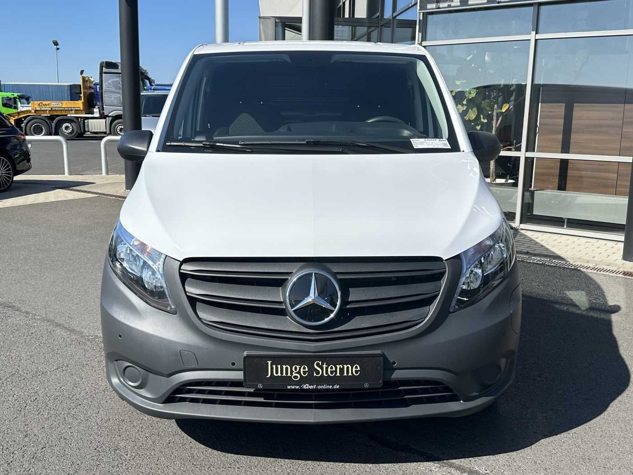 Mercedes-Benz eVito 112 Klima Kamera Audio 30 Sitzheiz Tempom. - Fourgonnette, Utilitaire électrique: photos 2 Mercedes-Benz eVito 112 Klima Kamera Audio 30 Sitzheiz Tempom. - Fourgonnette, Utilitaire électrique: photos 2