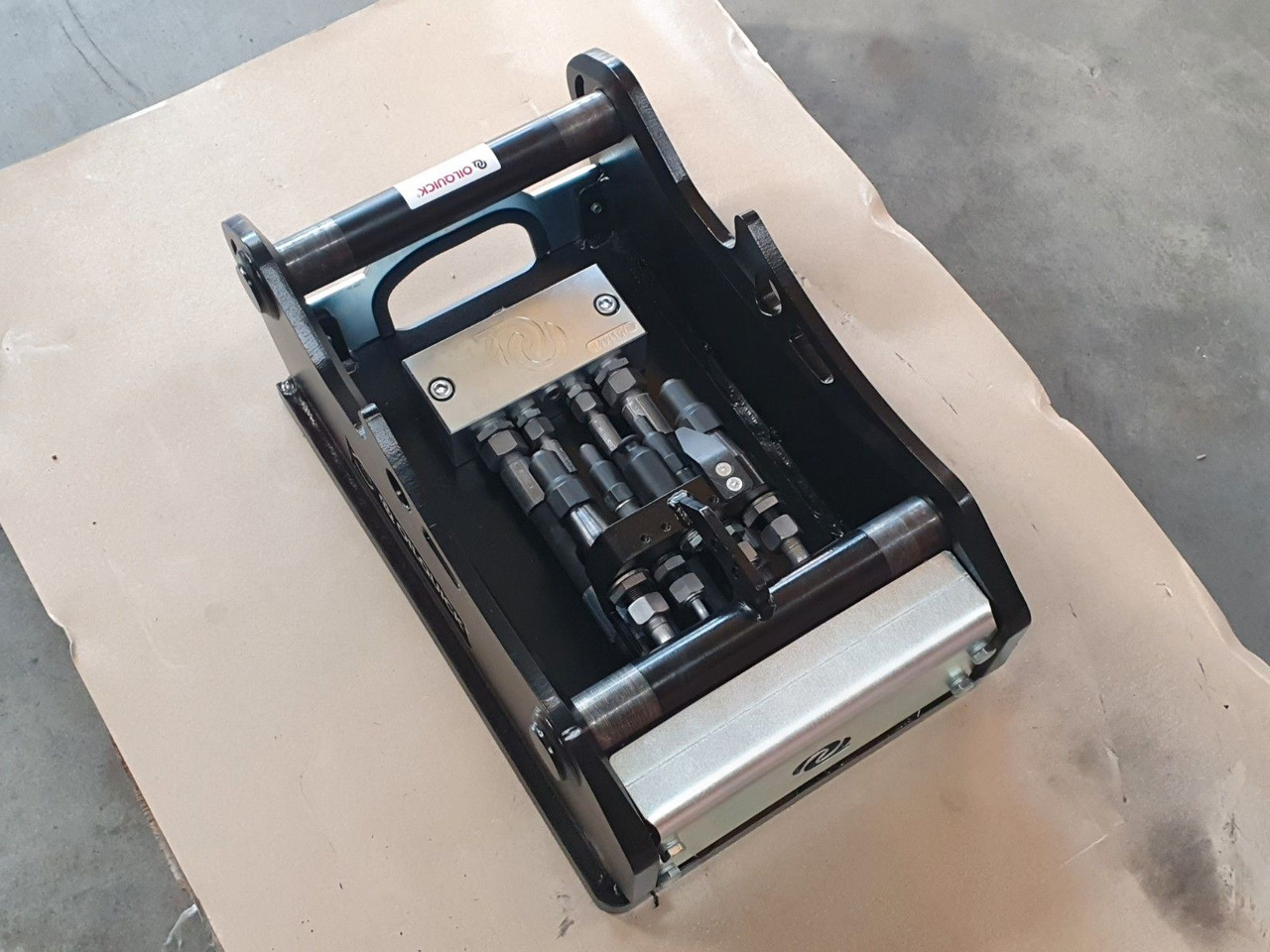 OilQuick OQ45-5 Adapterplatte für Westtech &mehr - Attache rapide: photos 2 OilQuick OQ45-5 Adapterplatte für Westtech &mehr - Attache rapide: photos 2