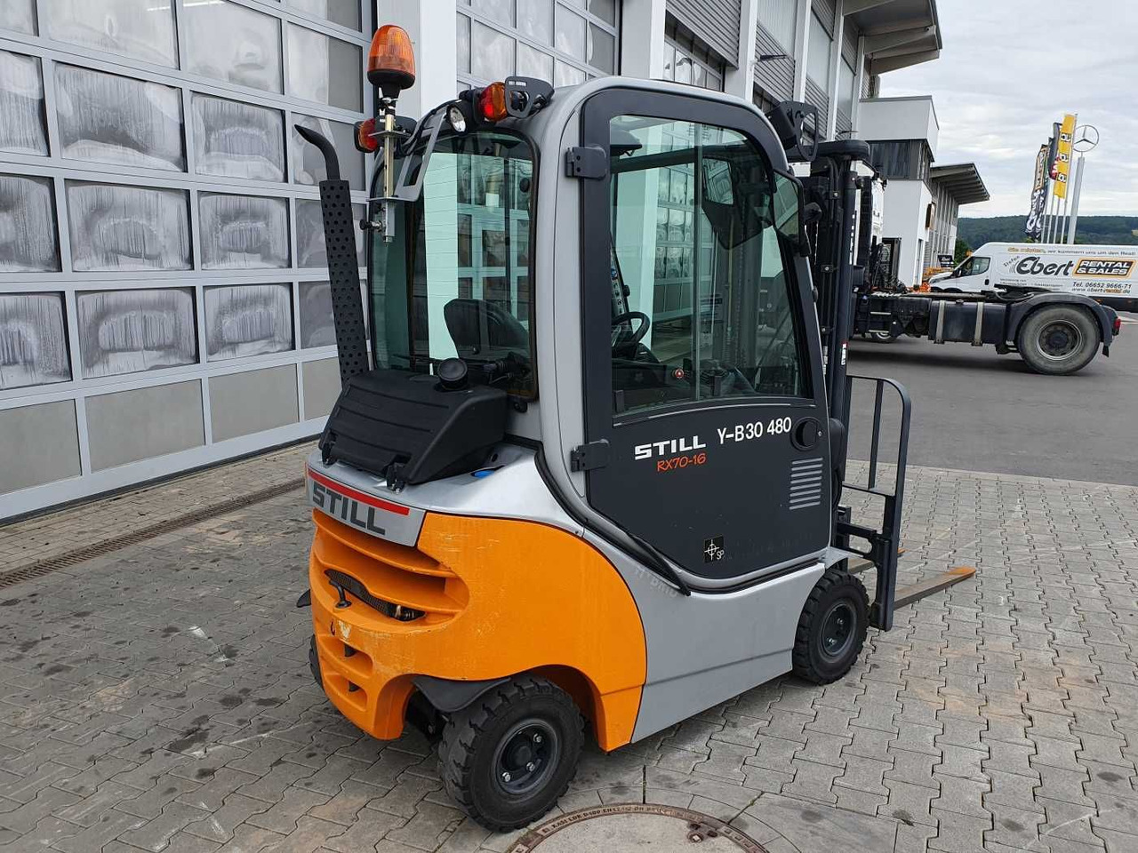 Still RX70-16 / Triplex: 4.60m / nur 789h! / 1.600kg - Chariot élévateur diesel: photos 3 Still RX70-16 / Triplex: 4.60m / nur 789h! / 1.600kg - Chariot élévateur diesel: photos 3