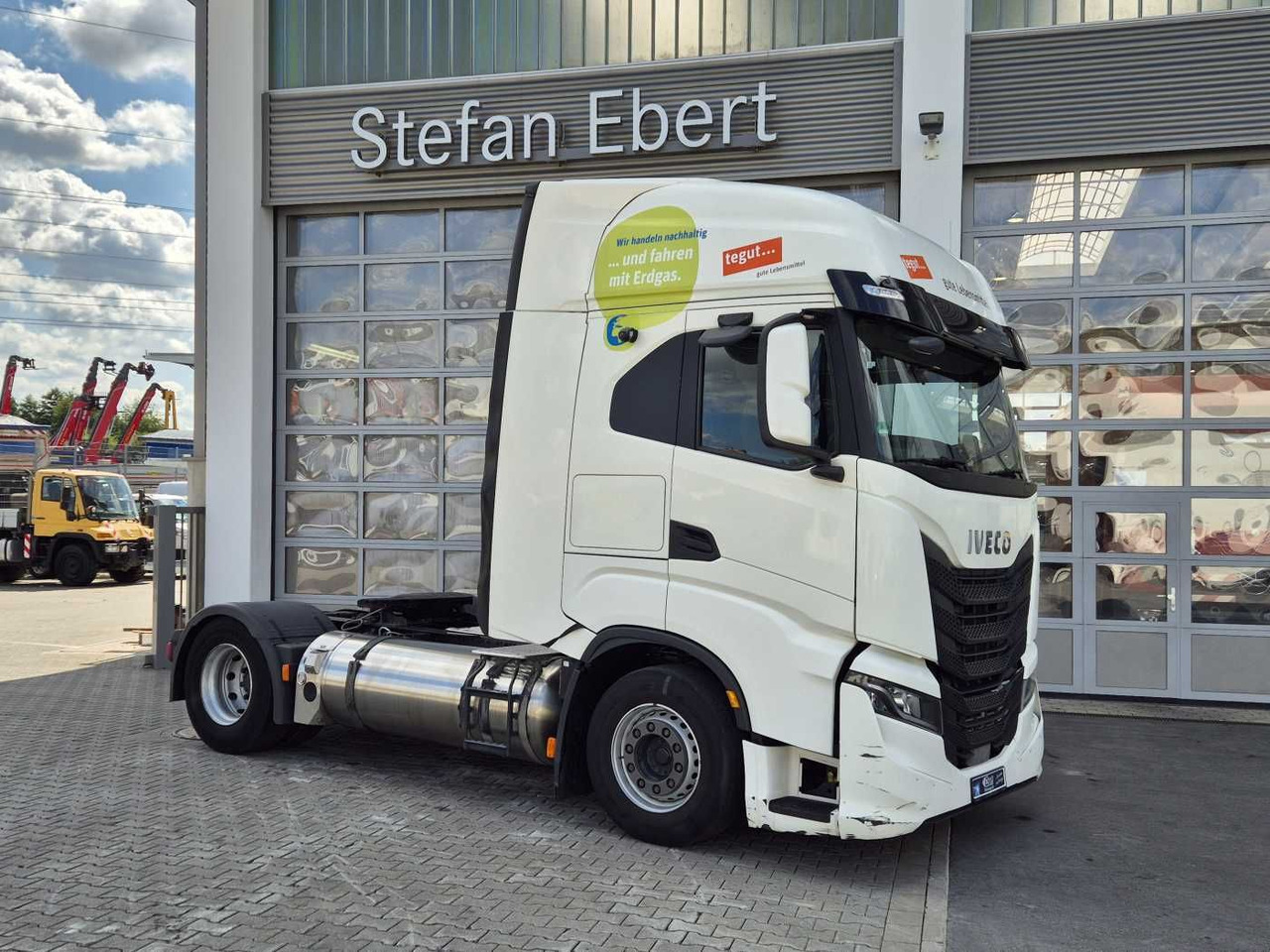 Iveco S-Way AS440S46 NG Intarder Abbiegeassistent - Tracteur routier: photos 3 Iveco S-Way AS440S46 NG Intarder Abbiegeassistent - Tracteur routier: photos 3