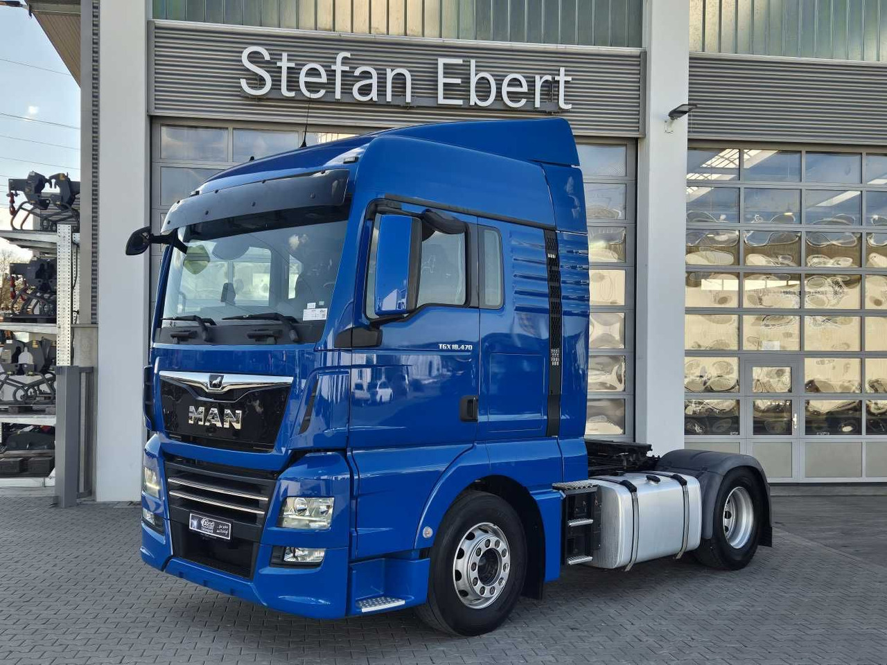 MAN TGX 18.470 4x2 LLS Fahrschule 5 Sitze Intarder - Tracteur routier: photos 3 MAN TGX 18.470 4x2 LLS Fahrschule 5 Sitze Intarder - Tracteur routier: photos 3