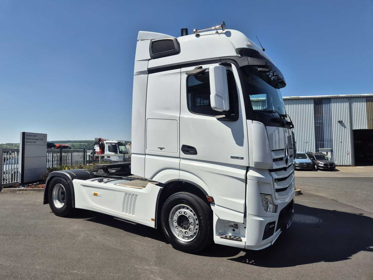 Mercedes-Benz Actros 1853 LS BigSpace Retarder Standklima HPEB - Tracteur routier: photos 5 Mercedes-Benz Actros 1853 LS BigSpace Retarder Standklima HPEB - Tracteur routier: photos 5