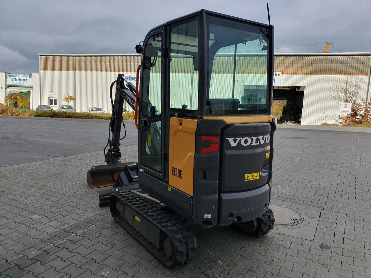 Volvo EC18E / nur 415h! / MS01 / 2021 / inkl 2x Löffel - Mini pelle: photos 4 Volvo EC18E / nur 415h! / MS01 / 2021 / inkl 2x Löffel - Mini pelle: photos 4