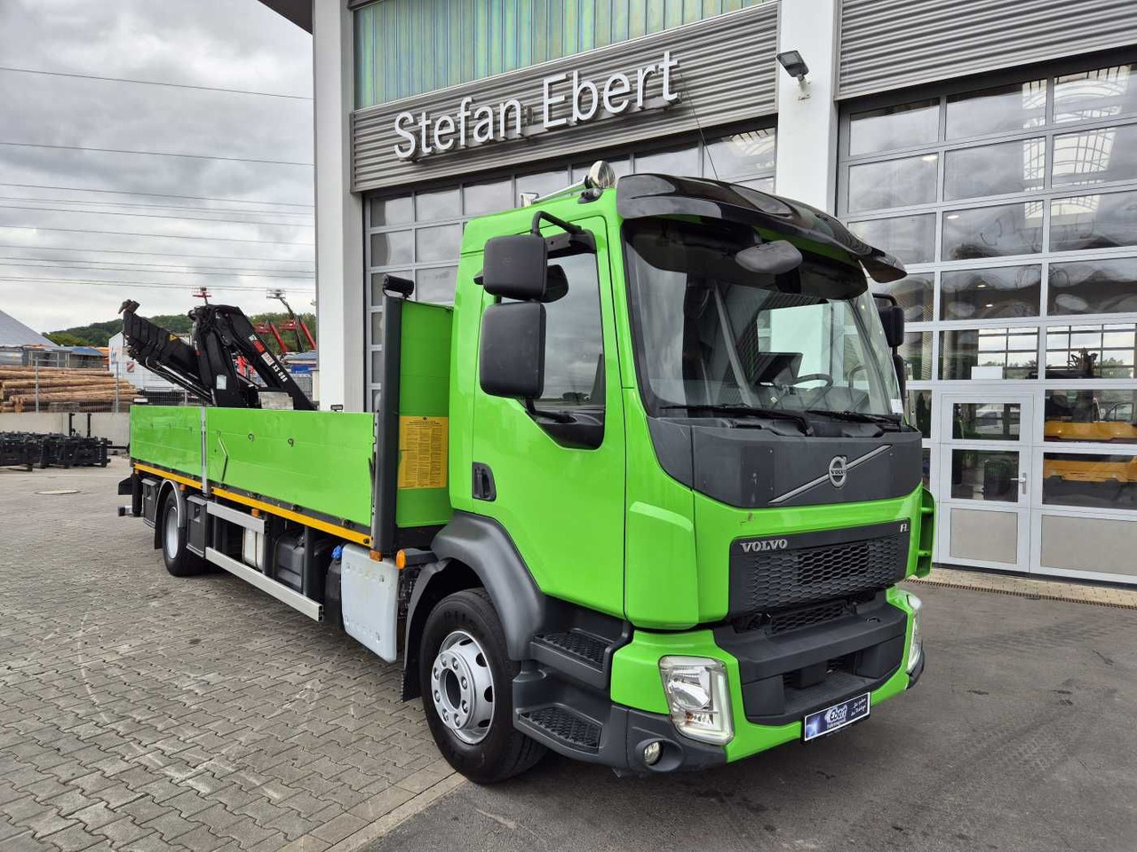 Volvo FL 42 R Kran Hiab XS 088 Funk bis 14 m! Kamera - Camion plateau, Camion grue: photos 3 Volvo FL 42 R Kran Hiab XS 088 Funk bis 14 m! Kamera - Camion plateau, Camion grue: photos 3