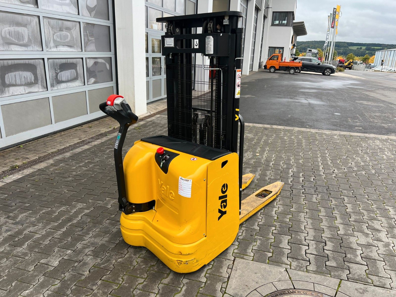 Yale MS 12 AC / Triplex: 4m! / nur 229h! / 2014 - Gerbeur: photos 4 Yale MS 12 AC / Triplex: 4m! / nur 229h! / 2014 - Gerbeur: photos 4