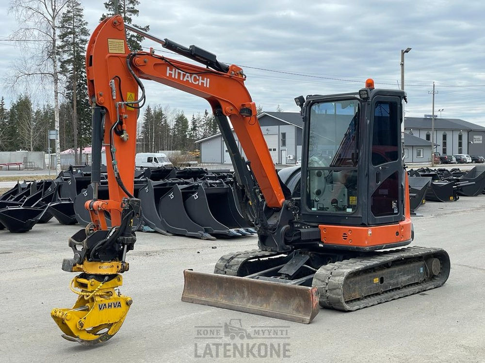 Hitachi ZX 48U-5A kaivinkone - Pelle sur chenille: photos 4 Hitachi ZX 48U-5A kaivinkone - Pelle sur chenille: photos 4