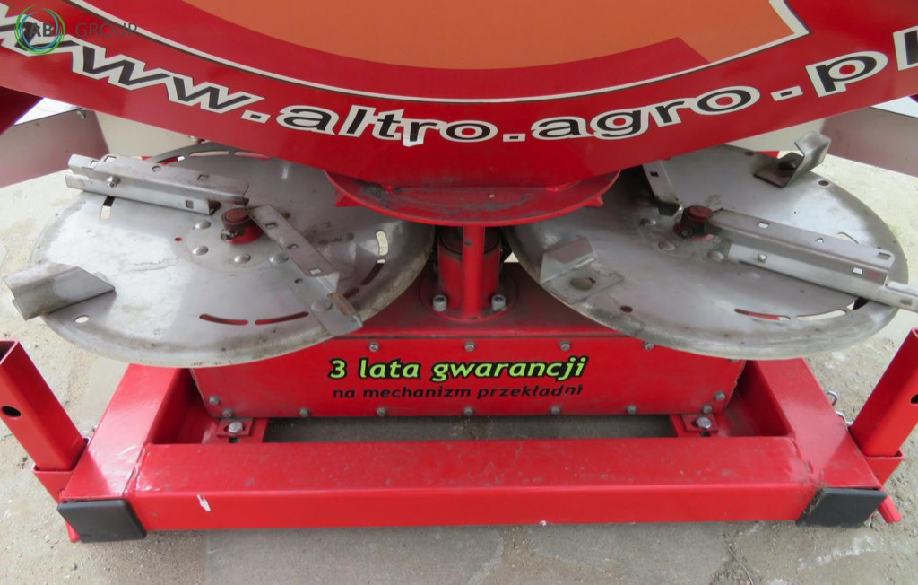 Altro fertilizer spreader RN-600 - Distributeur d'engrais: photos 3 Altro fertilizer spreader RN-600 - Distributeur d'engrais: photos 3