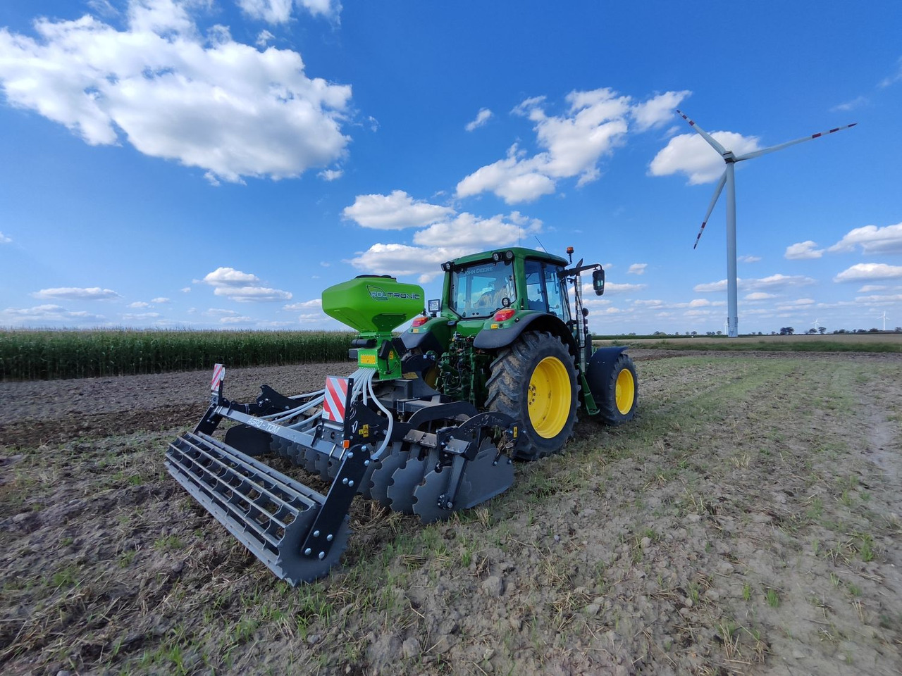 Catch Crop Seeder ROL-TRONIC SP-2 200l - Distributeur d'engrais: photos 5 Catch Crop Seeder ROL-TRONIC SP-2 200l - Distributeur d'engrais: photos 5