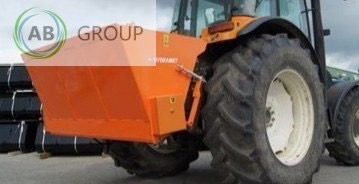 Hydramet tractor sand spreader T-018 - Epandeur de sable: photos 1 Hydramet tractor sand spreader T-018 - Epandeur de sable: photos 1