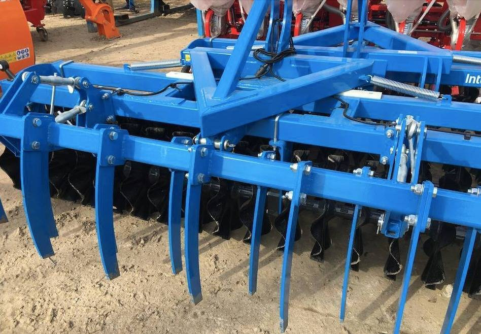 Inter-Tech front disc cultivator 3 m with flat bar drag BAP02 - Cover crop: photos 2 Inter-Tech front disc cultivator 3 m with flat bar drag BAP02 - Cover crop: photos 2