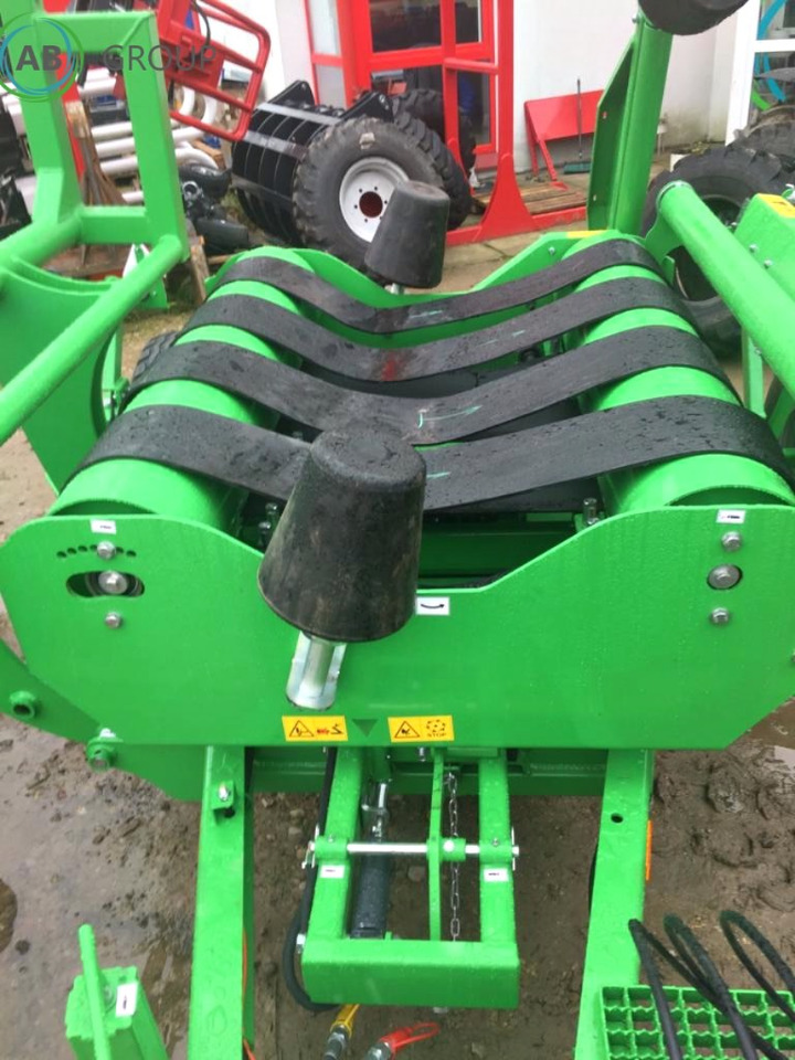 Inter-Tech self loading bale wrap GO01 - Enrubanneuse: photos 3 Inter-Tech self loading bale wrap GO01 - Enrubanneuse: photos 3