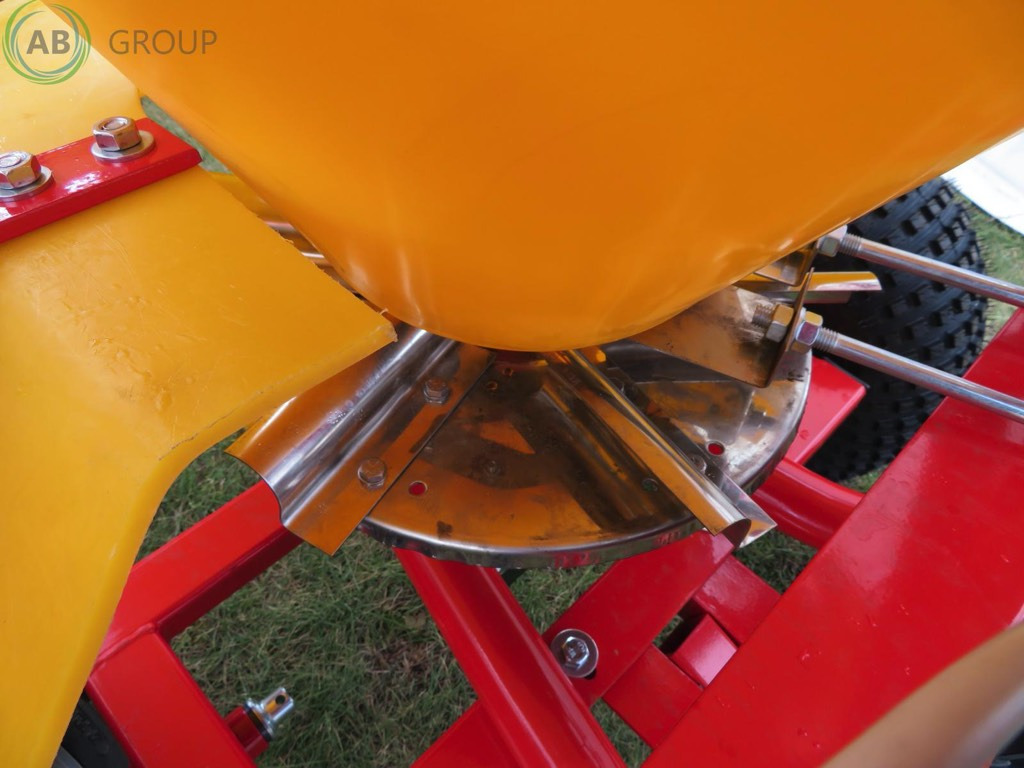 Jar-Met trailed fertilizer spreader GP 200 - Distributeur d'engrais: photos 2 Jar-Met trailed fertilizer spreader GP 200 - Distributeur d'engrais: photos 2