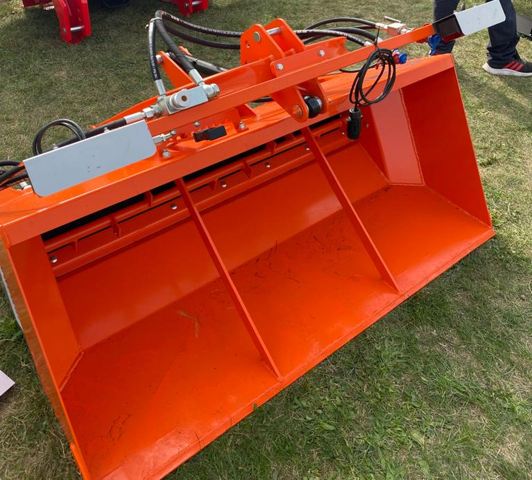 Self-loading Drop Spreader WOPROL PSO 1.2m - Epandeur de sable: photos 2 Self-loading Drop Spreader WOPROL PSO 1.2m - Epandeur de sable: photos 2
