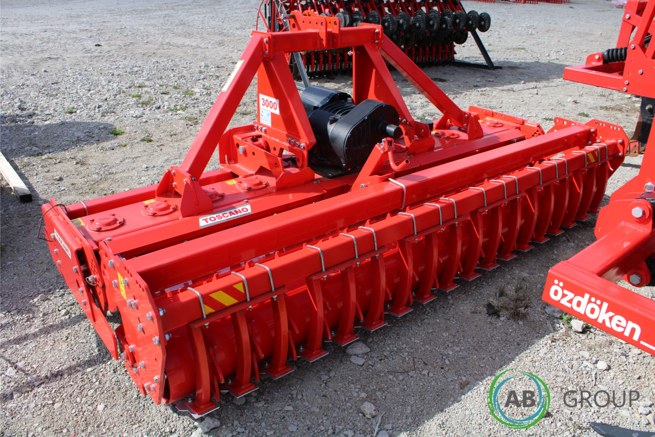 Toscano DFAT02 HD 3m active harrow - demo version - Herse rotative: photos 4 Toscano DFAT02 HD 3m active harrow - demo version - Herse rotative: photos 4