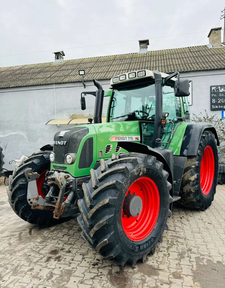 Fendt 718 Vario TMS - Tracteur agricole: photos 1 Fendt 718 Vario TMS - Tracteur agricole: photos 1