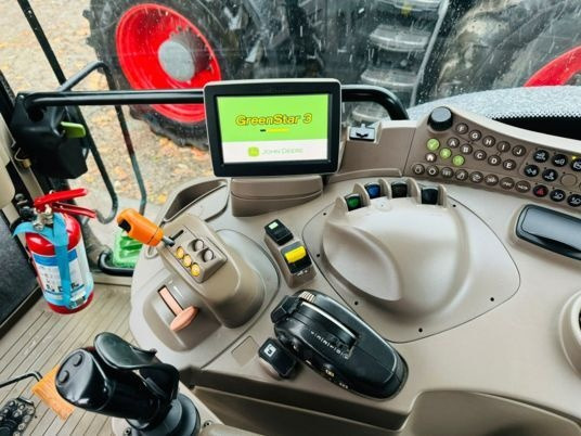 John Deere 6210R DIRECT DRIVE - Tracteur agricole: photos 5 John Deere 6210R DIRECT DRIVE - Tracteur agricole: photos 5