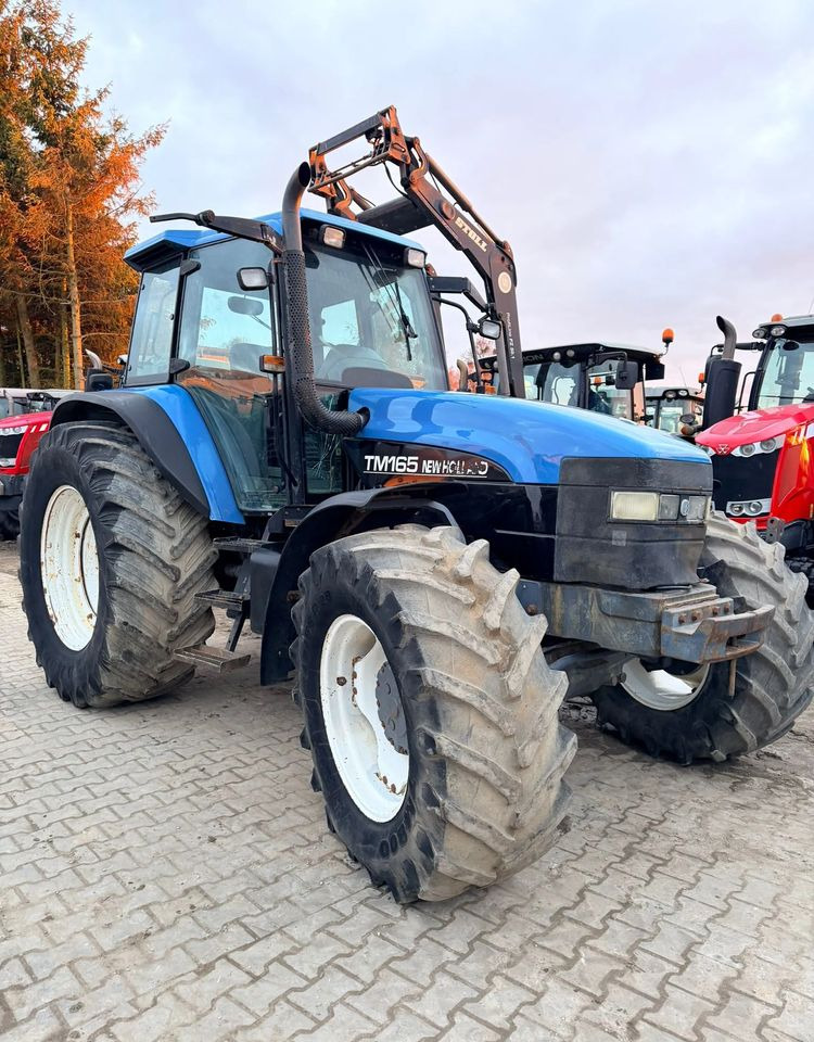 New Holland 8360 - Tracteur agricole: photos 2 New Holland 8360 - Tracteur agricole: photos 2