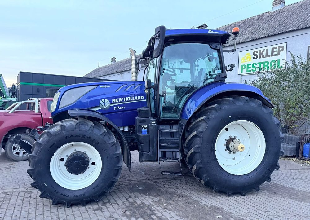 New Holland T7.230 Blue Power Autocommand - Tracteur agricole: photos 1 New Holland T7.230 Blue Power Autocommand - Tracteur agricole: photos 1