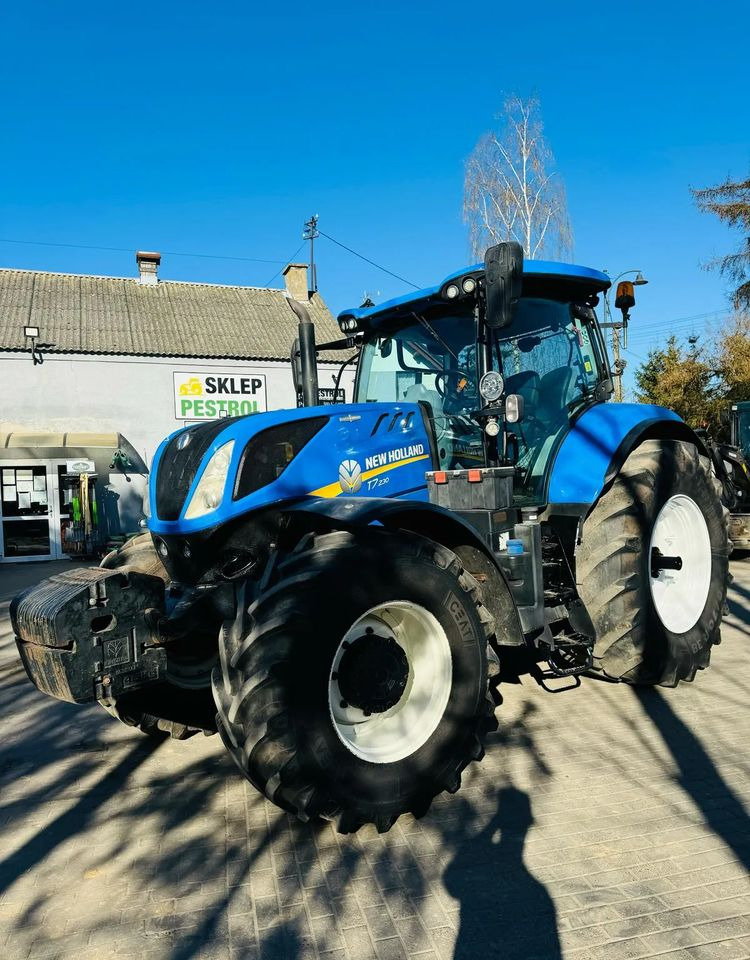 New Holland T7.230 - Tracteur agricole: photos 2 New Holland T7.230 - Tracteur agricole: photos 2