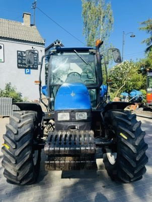 New Holland TL90 - Tracteur agricole: photos 4 New Holland TL90 - Tracteur agricole: photos 4