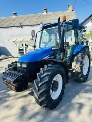 New Holland TL90 - Tracteur agricole: photos 2 New Holland TL90 - Tracteur agricole: photos 2