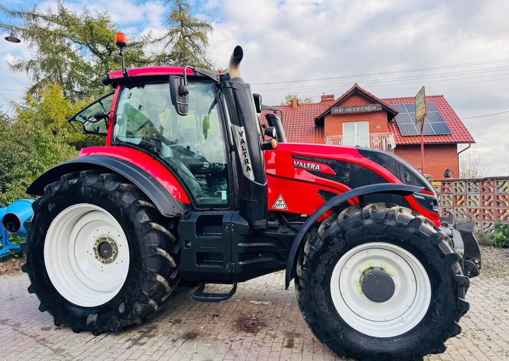 Valtra T194 Versu Twin Trac - Tracteur agricole: photos 3 Valtra T194 Versu Twin Trac - Tracteur agricole: photos 3