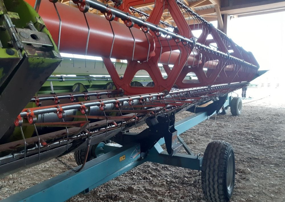 Claas Claas Vario 750 - Moissoneuse: photos 5 Claas Claas Vario 750 - Moissoneuse: photos 5