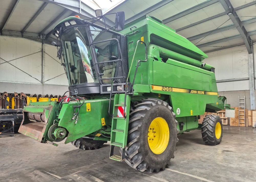 John Deere 2066 - Moissonneuse-batteuse: photos 3 John Deere 2066 - Moissonneuse-batteuse: photos 3