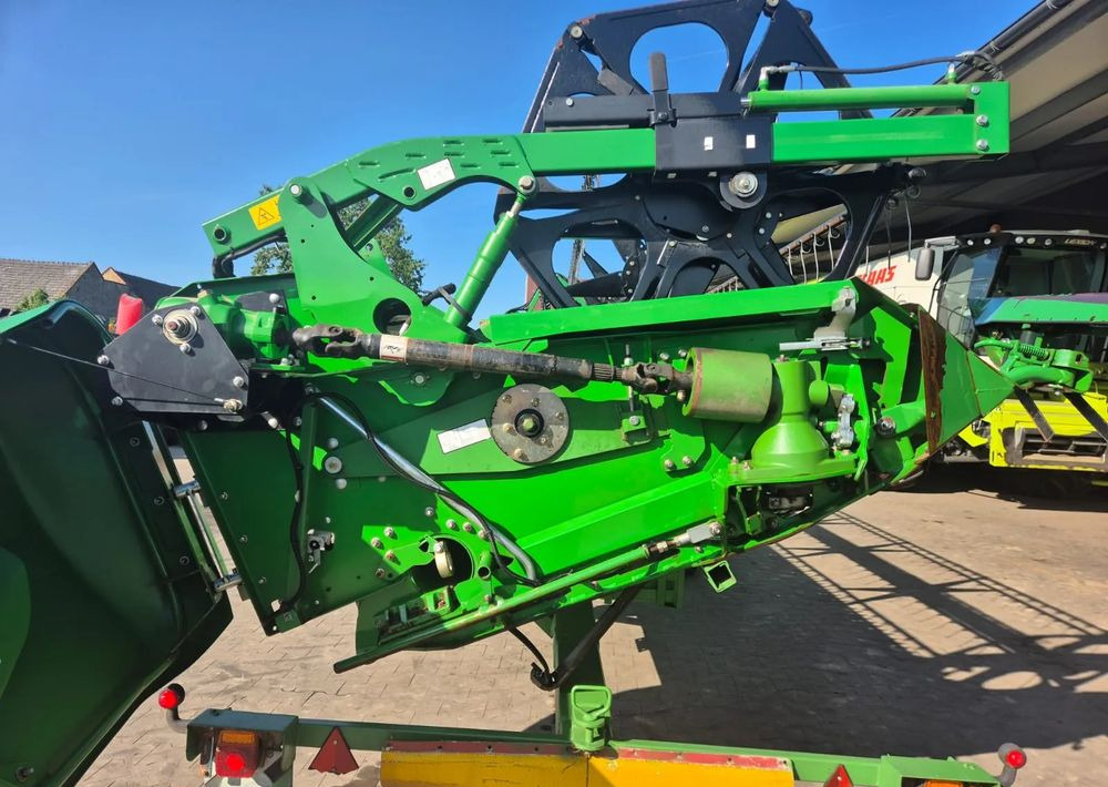 John Deere 640 EX PF635 - Moissoneuse: photos 4 John Deere 640 EX PF635 - Moissoneuse: photos 4