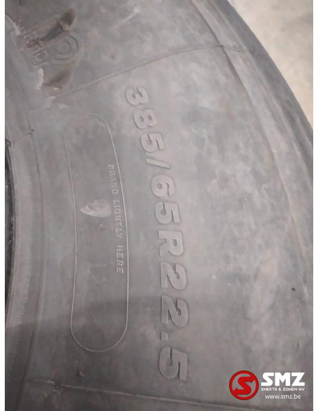Bridgestone Occ vrachtwagenband Bridgestone 385/65R22.5 - Pneu pour Camion: photos 4 Bridgestone Occ vrachtwagenband Bridgestone 385/65R22.5 - Pneu pour Camion: photos 4